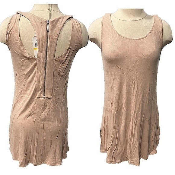 NWT NWT Cable & Gauge Pink Latte Rib Knit Sleeveless Top Size Medium - Picture 2 of 9
